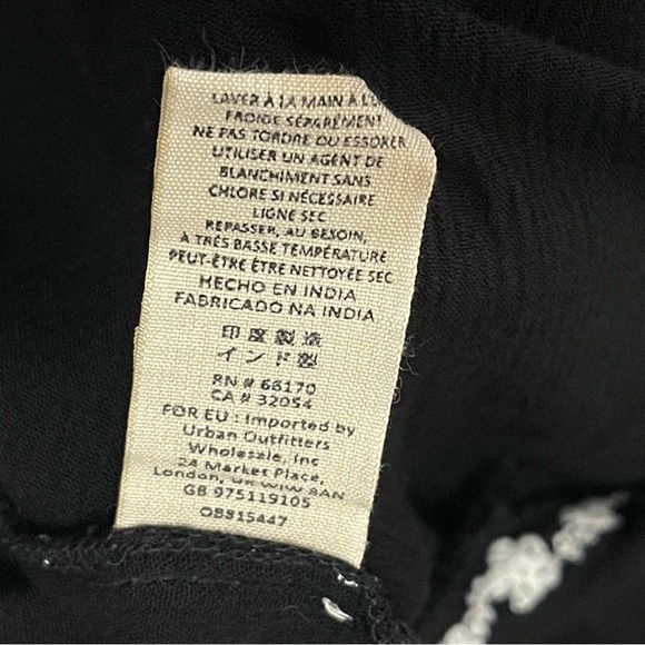 Free People Black Diamond Embroidered Sleeveless Tunic Top Size  XS - Picture 10 of 11